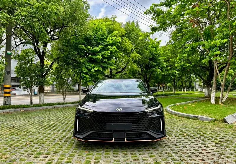 Changan UNI-V 2022 2.0T Leading Speed Edition — миниатюра 2