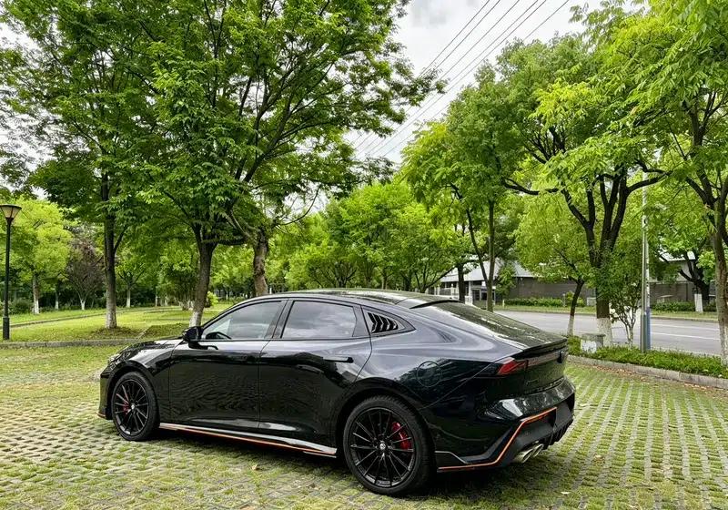 Changan UNI-V 2022 2.0T Leading Speed Edition — миниатюра 4