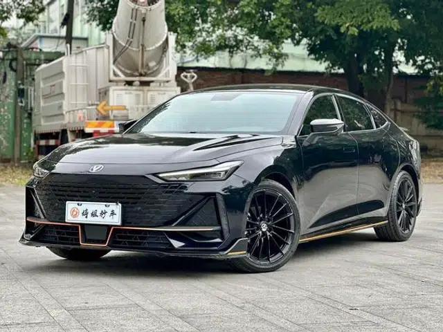 Changan UNI-V 2022 1.5T Sport Edition