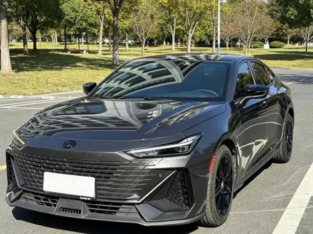Changan UNI-V 2022 1.5T Premium Edition