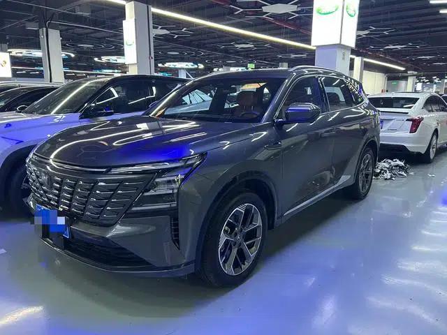 Changan CS75 PLUS 2025 Fourth Generation 1.5T New Blue Whale Smart Premium Edition