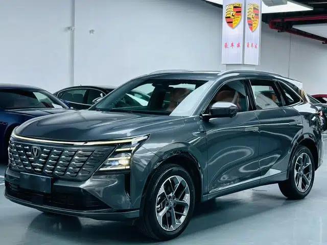 Changan CS75 PLUS 2025 Fourth Generation 1.5T New Blue Whale Smart Premium Edition