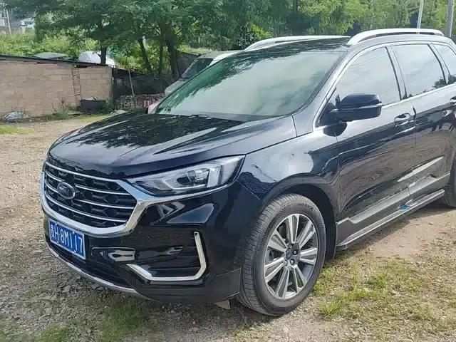 Edge 2022 PLUS EcoBoost 245 AWD Platinum Edition 7-seater