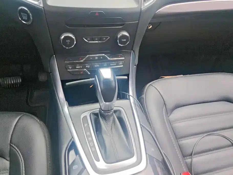 Edge 2018 EcoBoost 245 2WD Luxury 7-seater (National V Emission Standard) — миниатюра 16