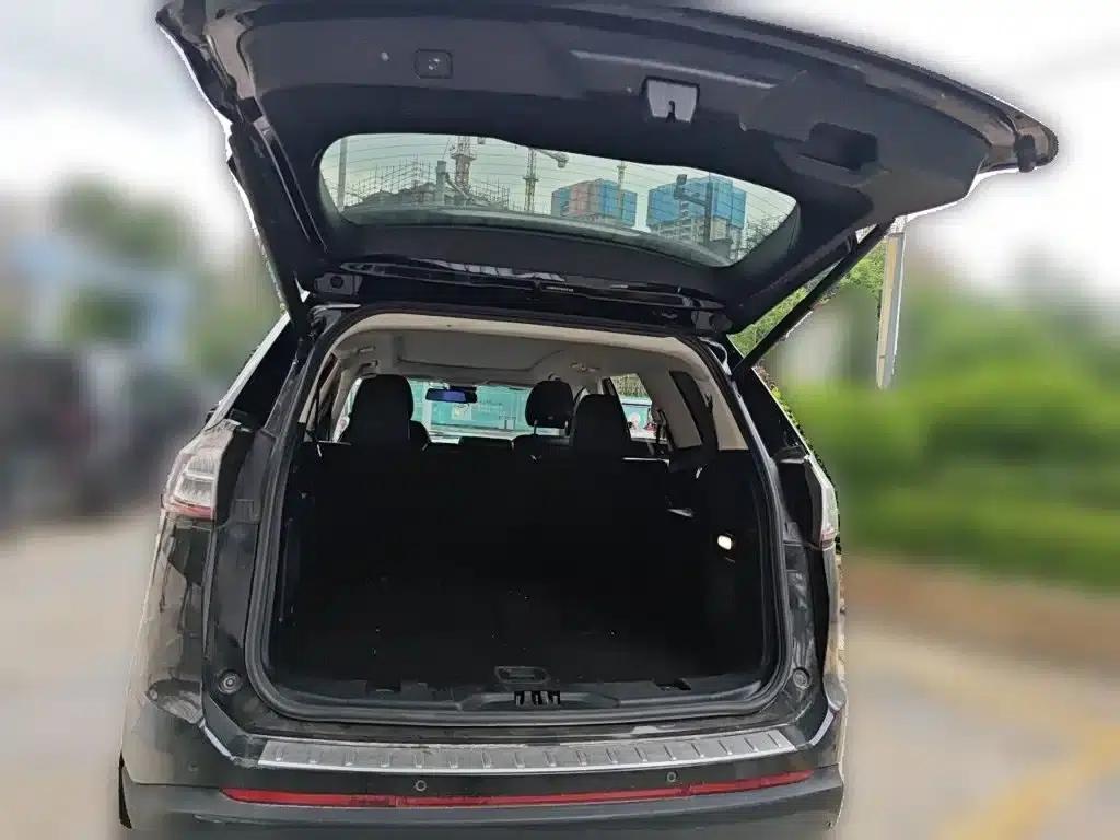 2016 Ford Edge EcoBoost 245 2WD Luxury 7-seater — миниатюра 10