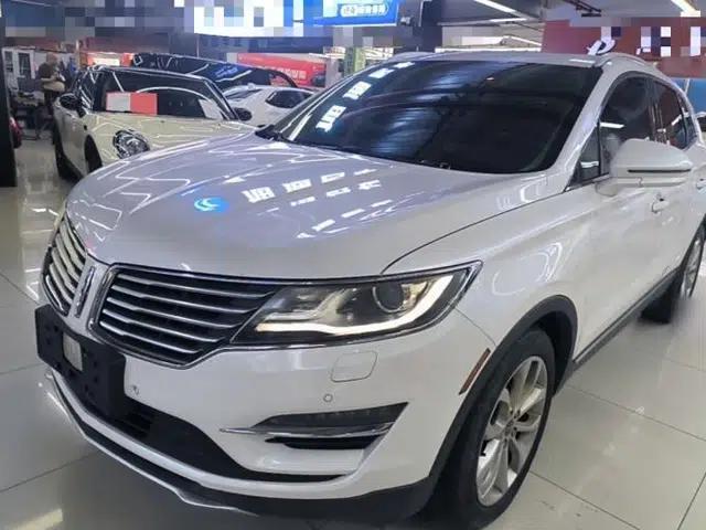 Lincoln MKC 2014 2.0T Two-Wheel-Drive Luxury Edition