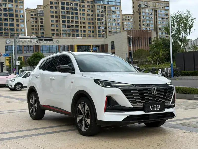 Changan CS55 PLUS 2022 Second Generation 1.5T DCT Luxury Edition — миниатюра 3