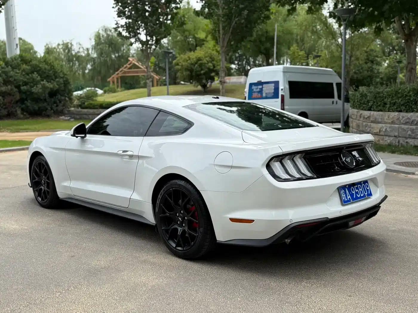2018 Mustang 2.3L EcoBoost — миниатюра 5