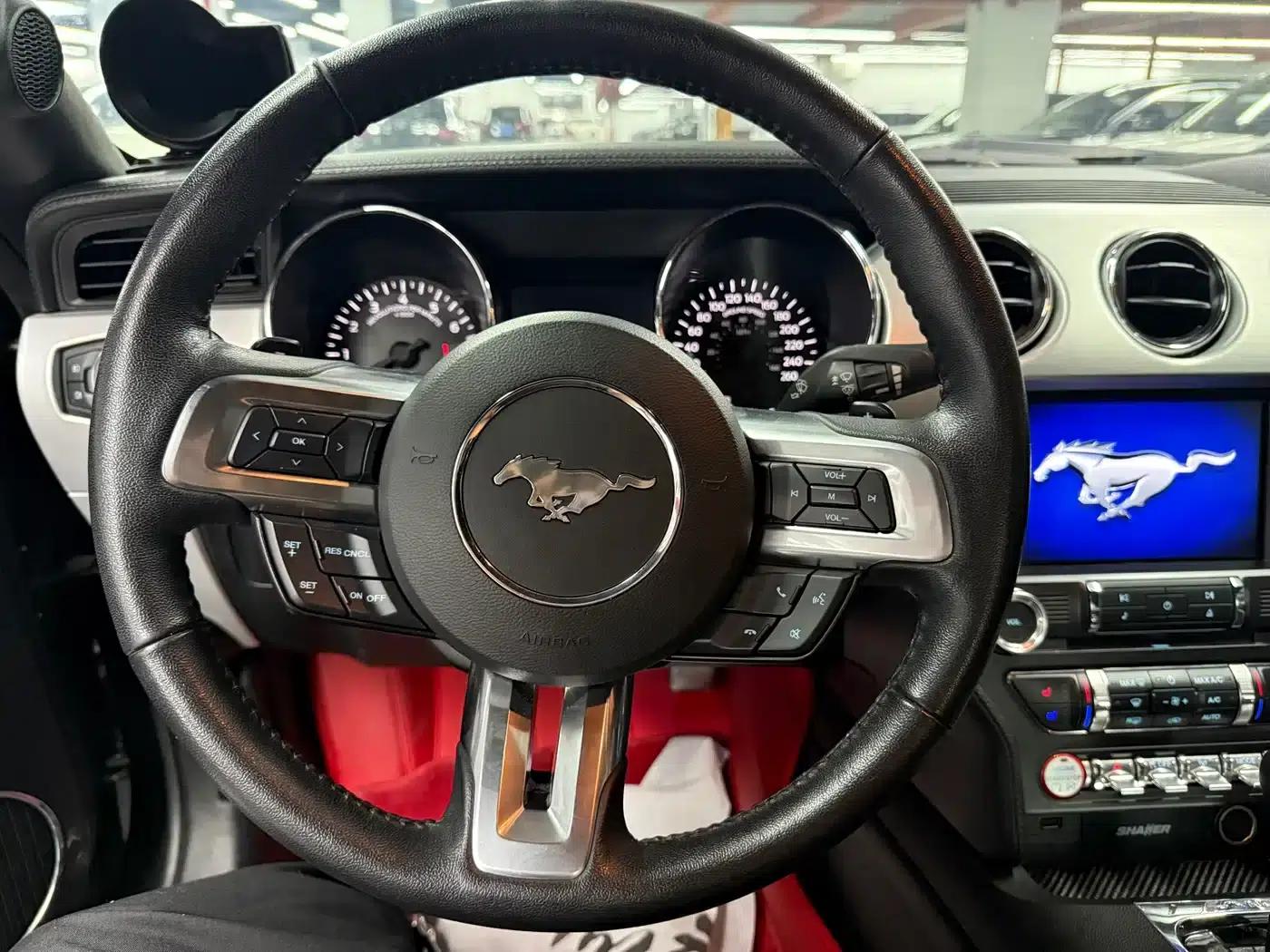 2015 Mustang 2.3T Performance Edition — миниатюра 7
