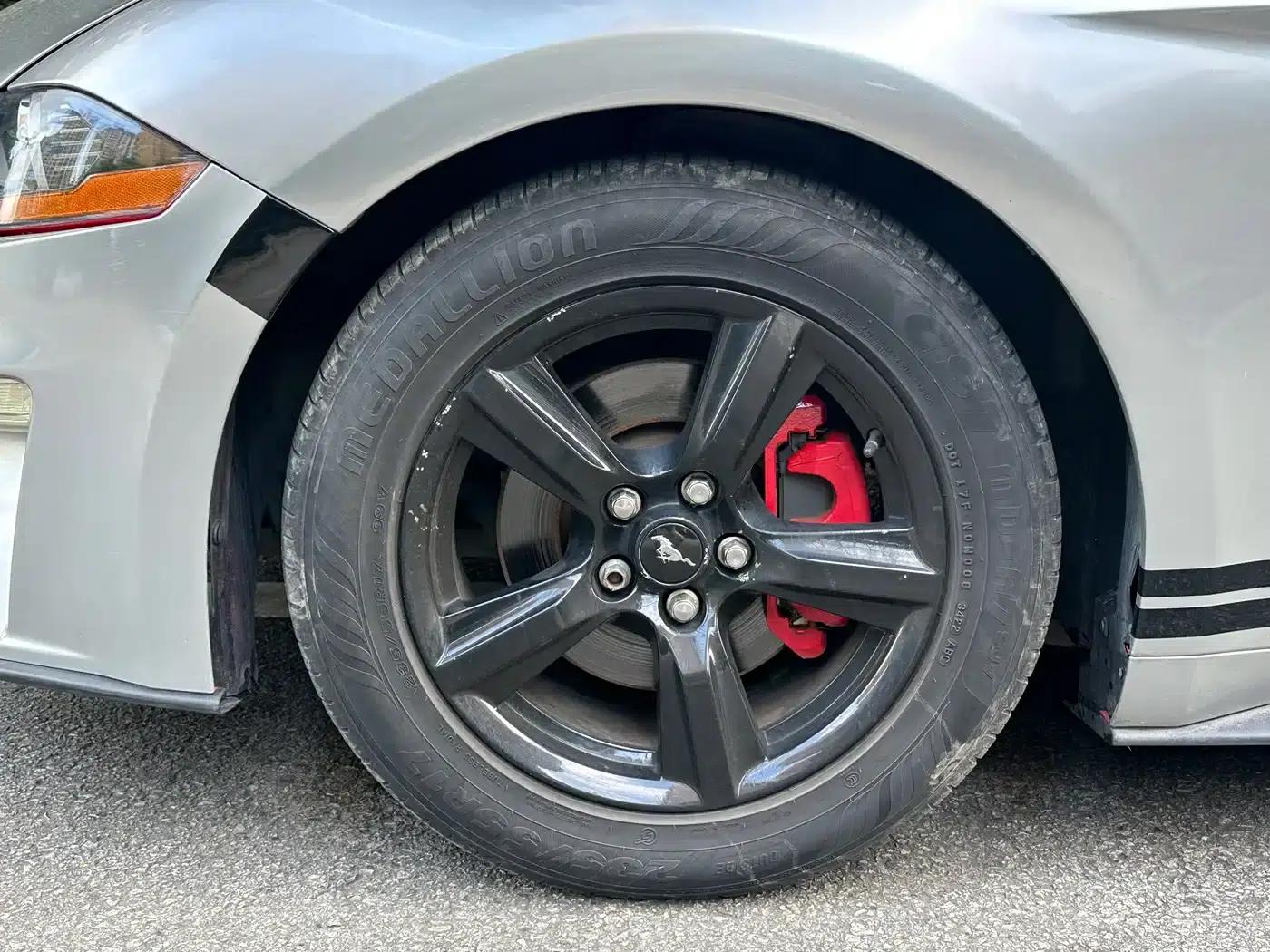 2019 Mustang 2.3L EcoBoost Performance Edition — миниатюра 5