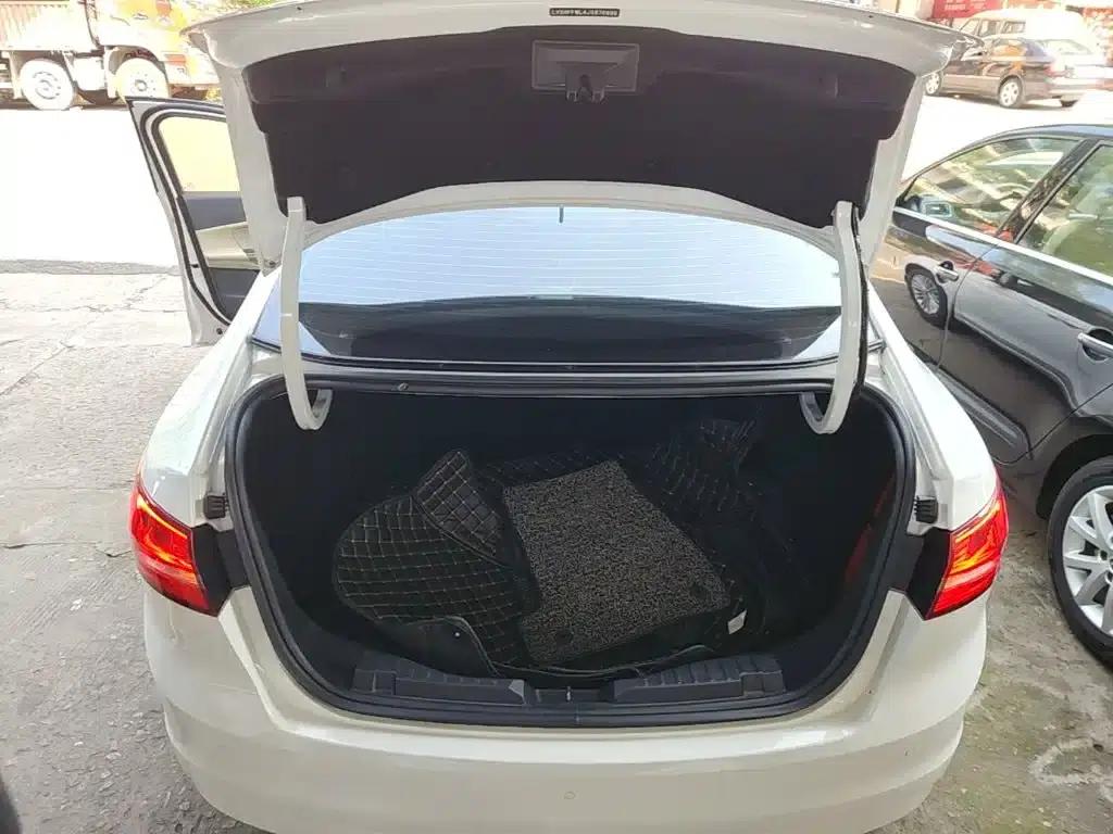 2017 Ford Focus Facelift 1.5L Manual Comfort Model — миниатюра 19