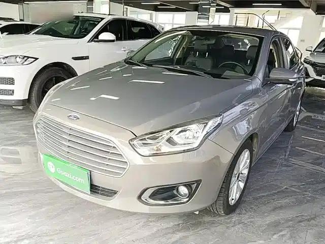 Ford Focus 2015 1.5L Automatic Fashion Edition