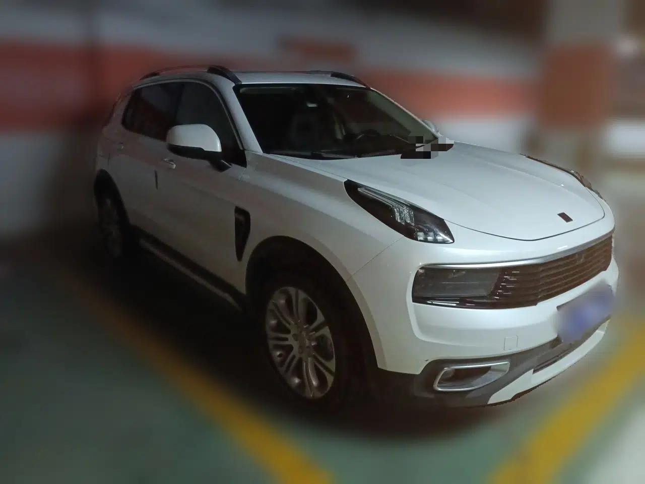Lynk & Co 01 2019 2.0T Two-Wheel-Drive Pro Version China V Standard — миниатюра 3