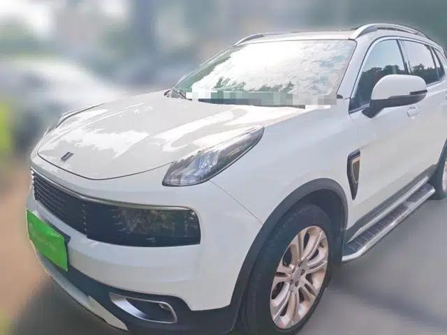 Lynk & Co 01 2017 2.0T Two-Wheel Drive Pro Edition
