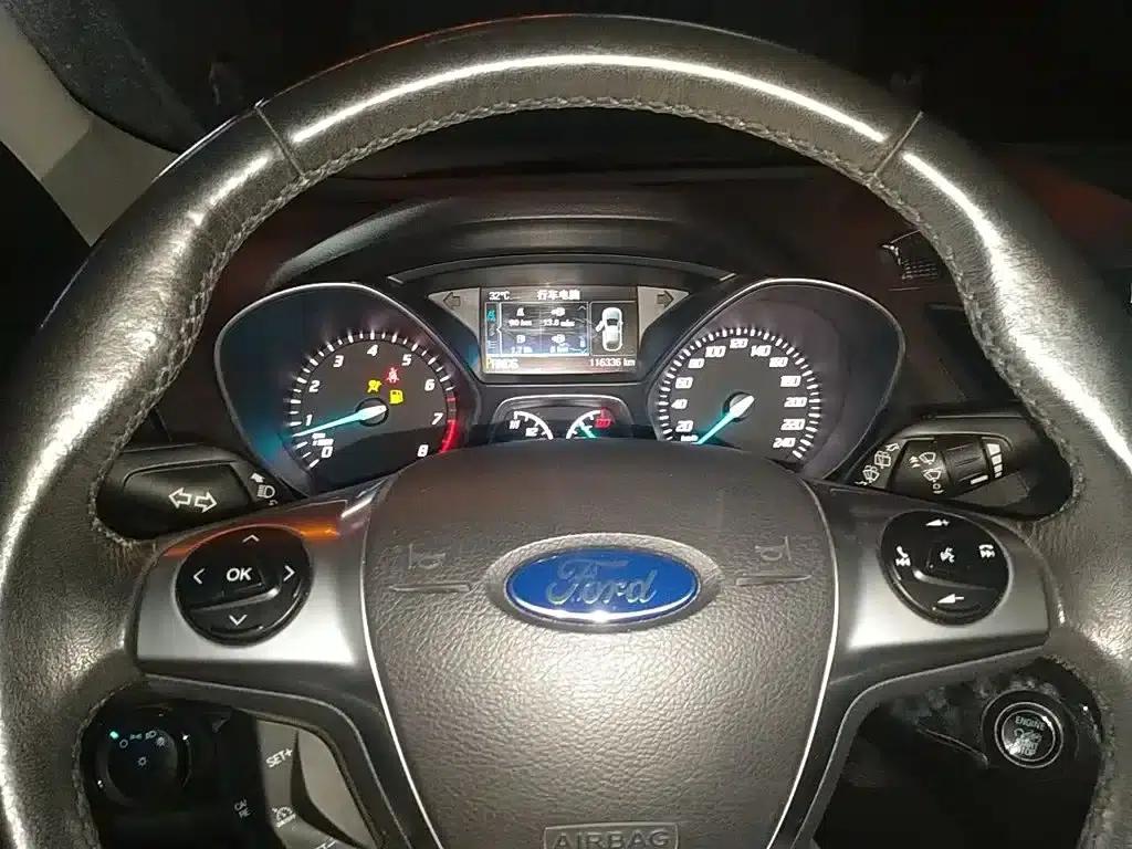 2013 Ford Kuga 2.0L GTDi AWD Sport — миниатюра 7