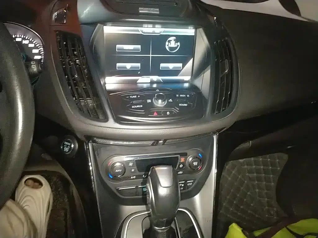 2013 Ford Kuga 2.0L GTDi AWD Sport — миниатюра 9