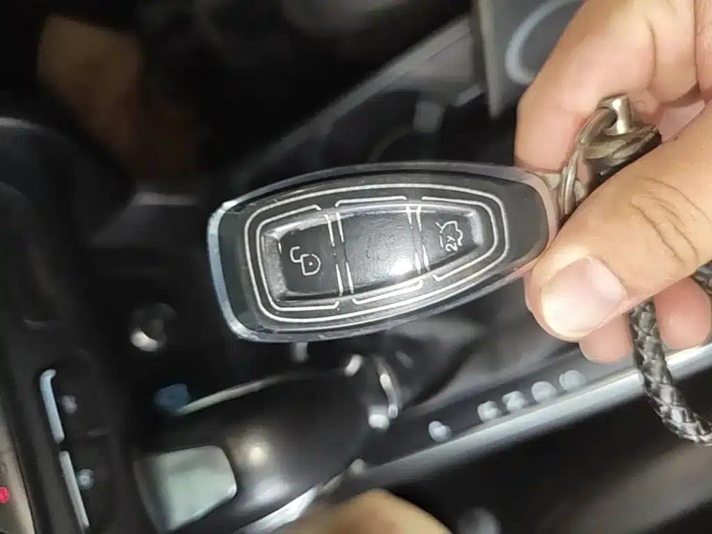 Ford Kuga 2019 EcoBoost 180 2WD Luxury Edition (China VI Emission Standard) — миниатюра 9