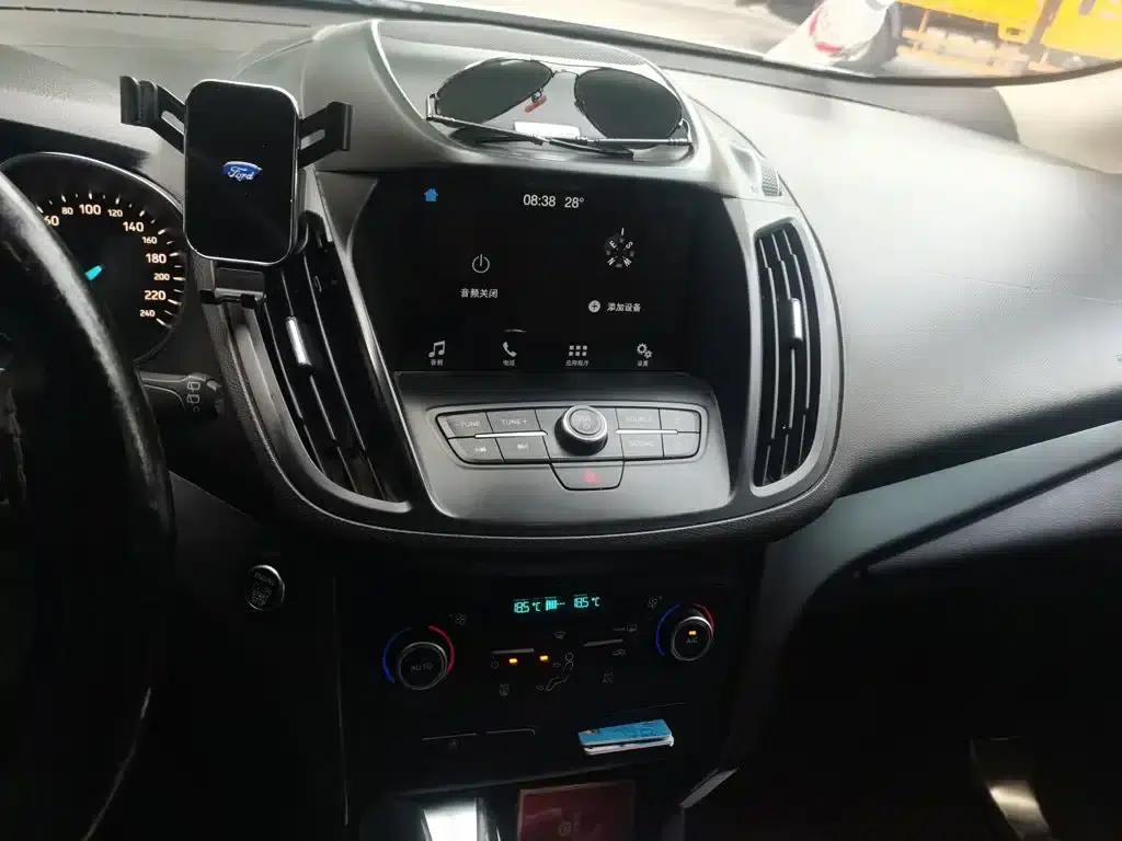 2018 Ford Kuga EcoBoost 180 2WD Cognac Special Edition — миниатюра 10