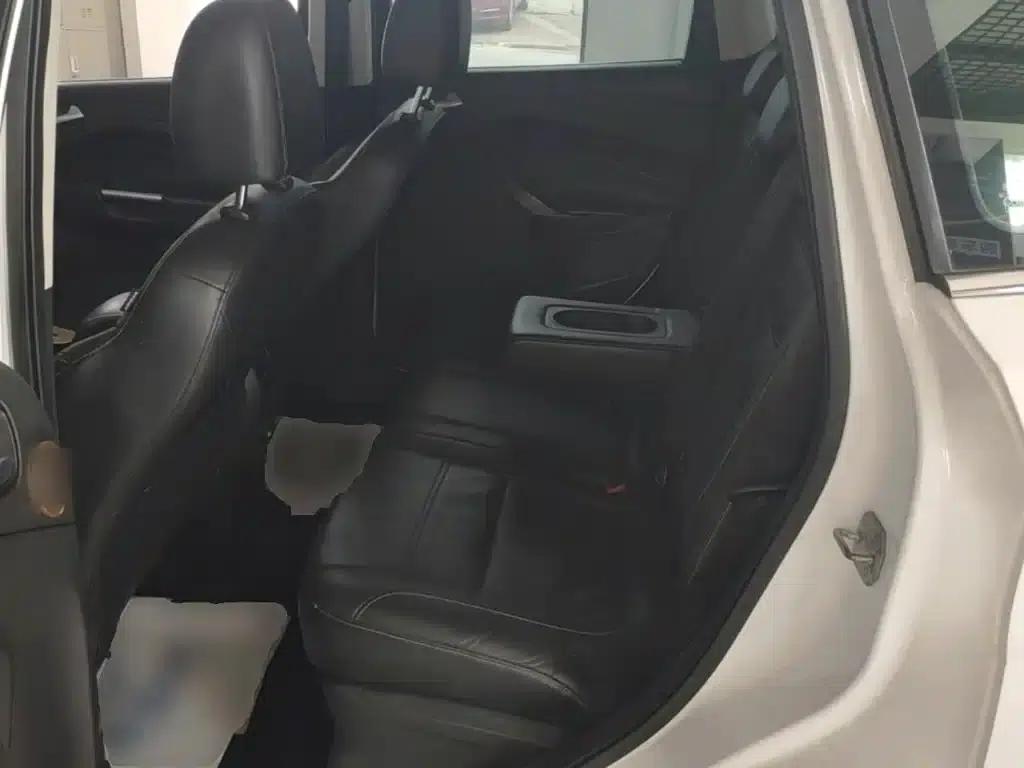 Ford Kuga 2015 1.5L GTDi 2WD Fashion Edition — миниатюра 17