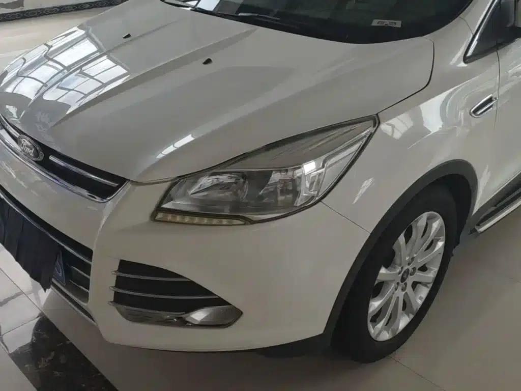 Ford Kuga 2015 1.5L GTDi 2WD Fashion Edition — миниатюра 24