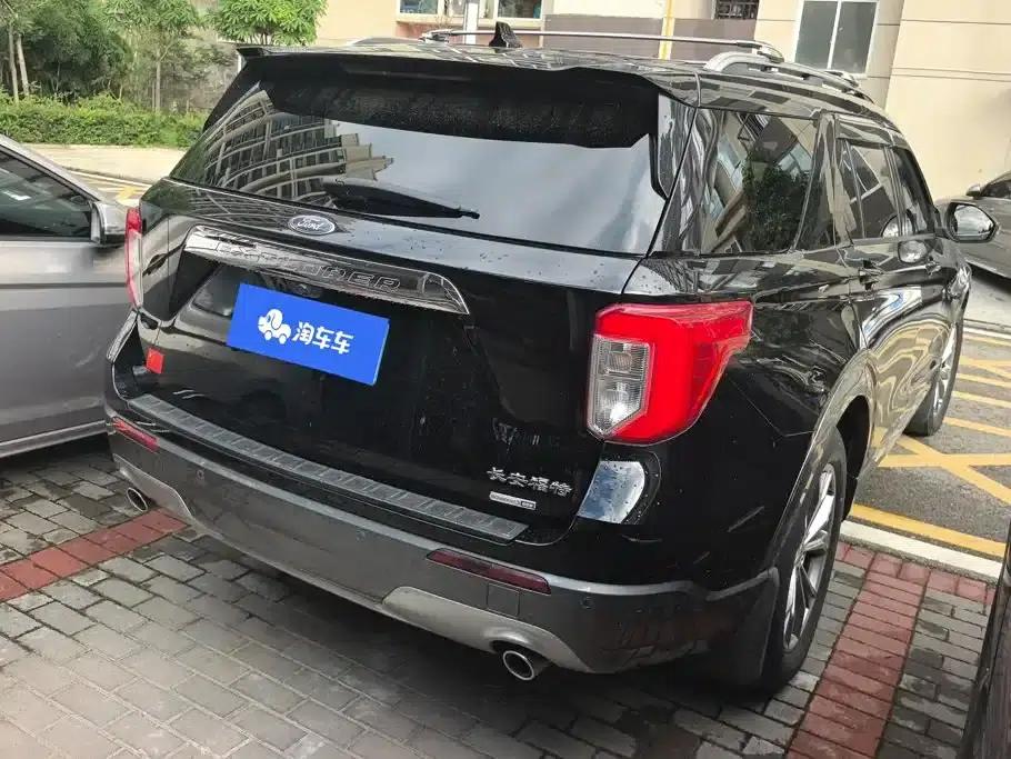 2020 Ford Explorer EcoBoost 285 4WD Fashion Edition 7-seater — миниатюра 3
