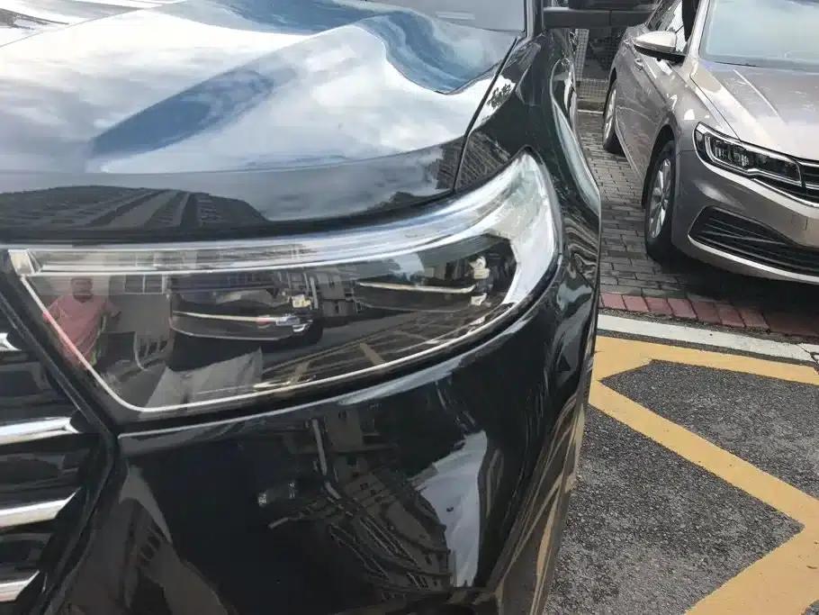 2020 Ford Explorer EcoBoost 285 4WD Fashion Edition 7-seater — миниатюра 5
