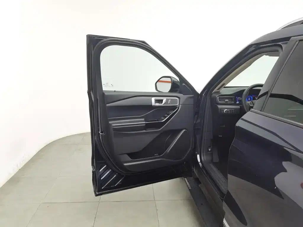 Explorer 2023 EcoBoost 285 4WD Fashion Plus Edition 7-Seater — миниатюра 8