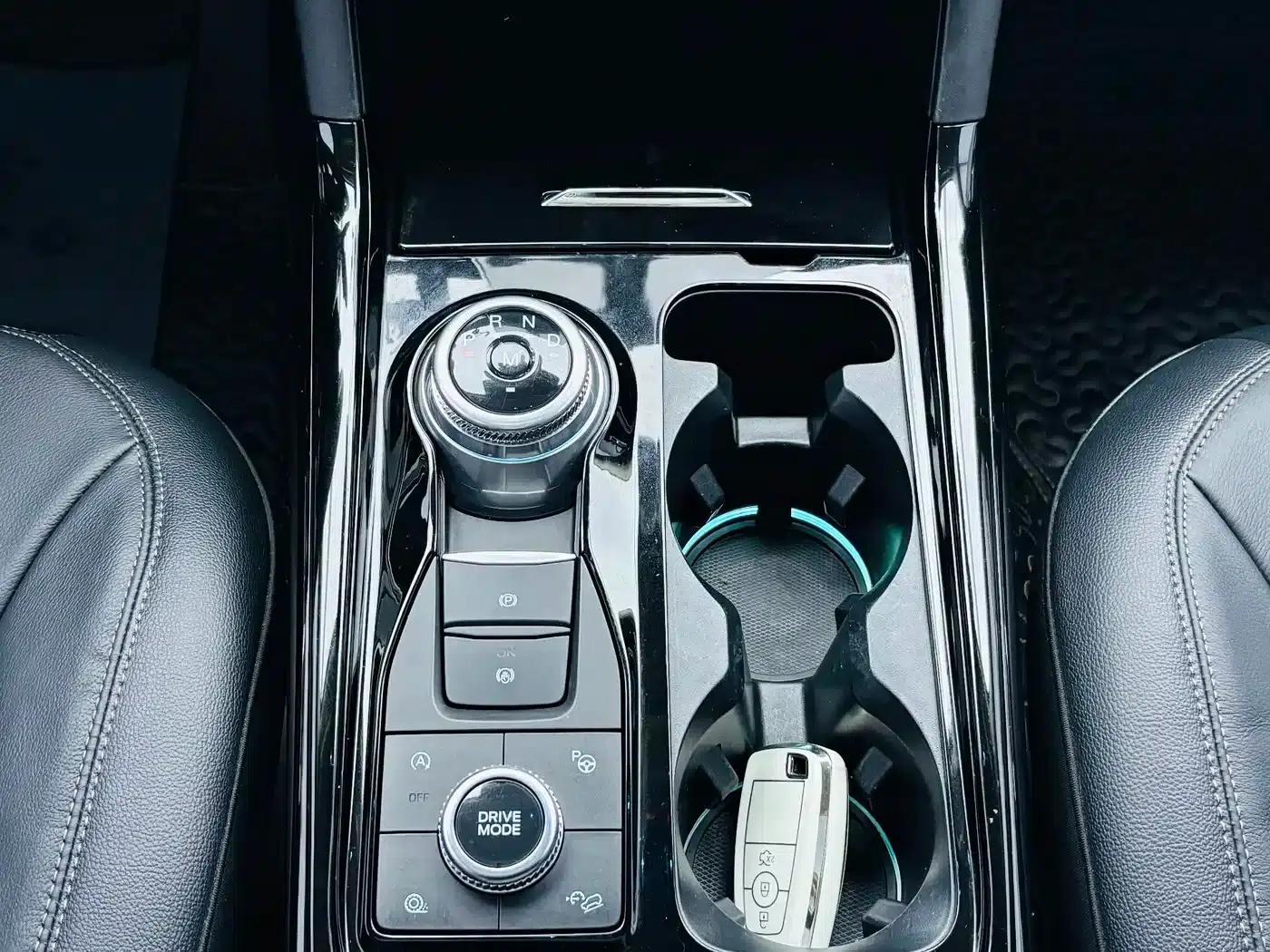 2020 Ford Explorer EcoBoost 285 AWD Titanium Edition 7-Seater — миниатюра 10