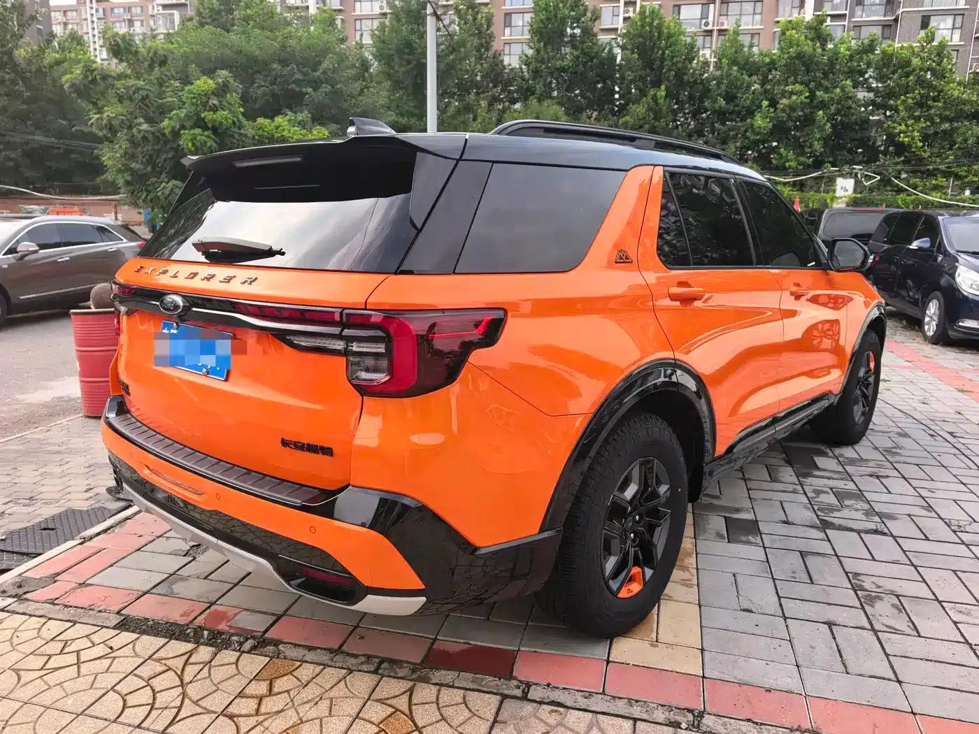 Explorer 2024 2.3T EcoBoost Kunlun Pinnacle Edition 7-seater — миниатюра 16