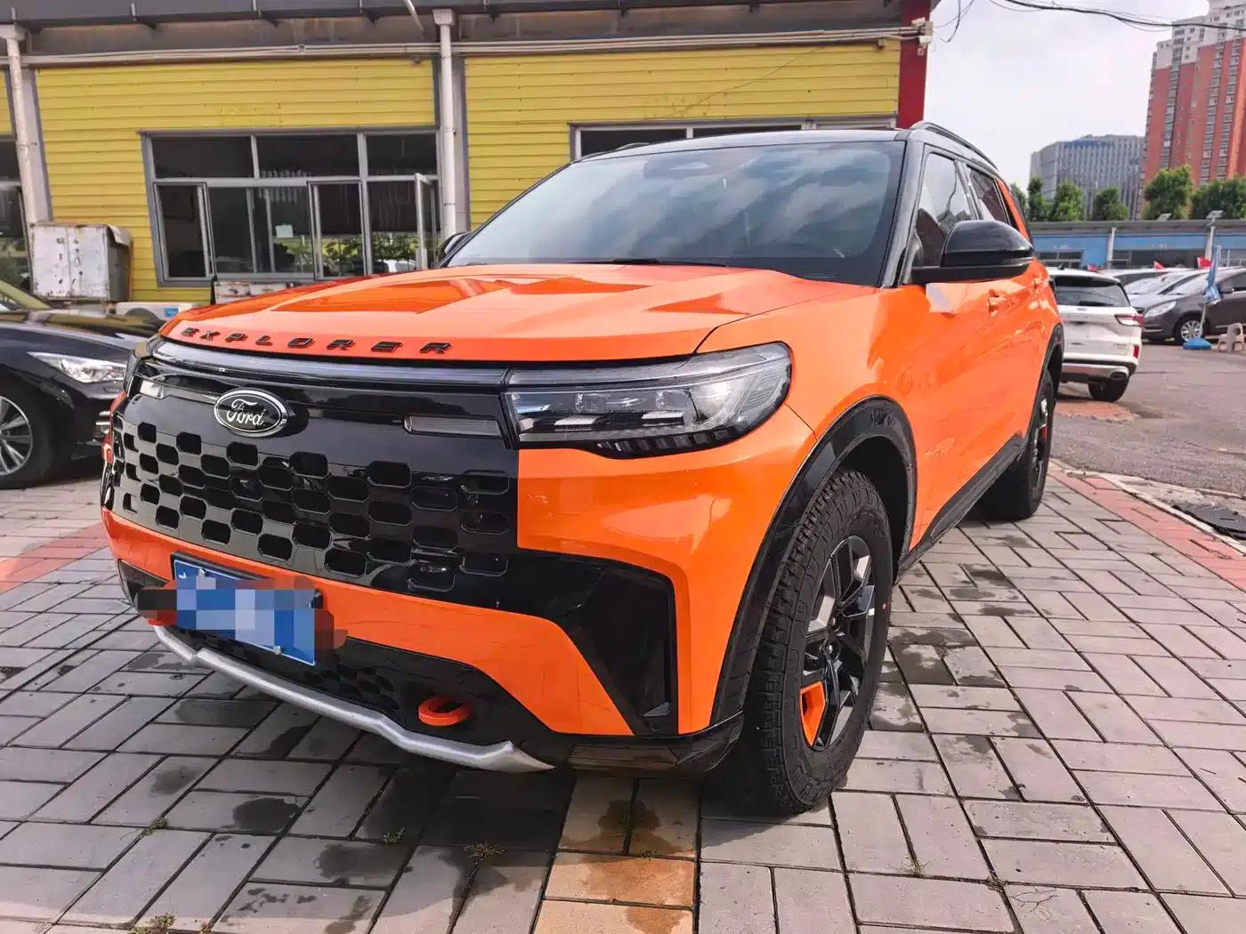 Explorer 2024 2.3T EcoBoost Kunlun Pinnacle Edition 7-seater — миниатюра 3