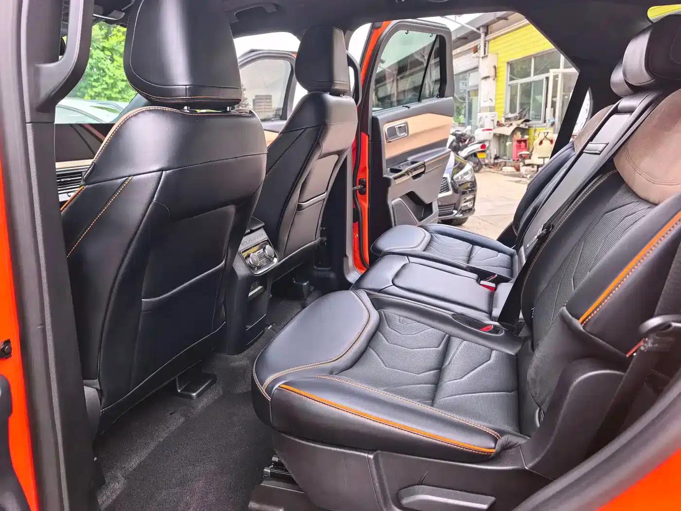 Explorer 2024 2.3T EcoBoost Kunlun Pinnacle Edition 7-seater — миниатюра 5