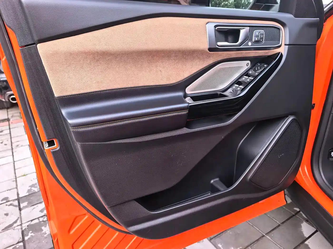 Explorer 2024 2.3T EcoBoost Kunlun Pinnacle Edition 7-seater — миниатюра 8