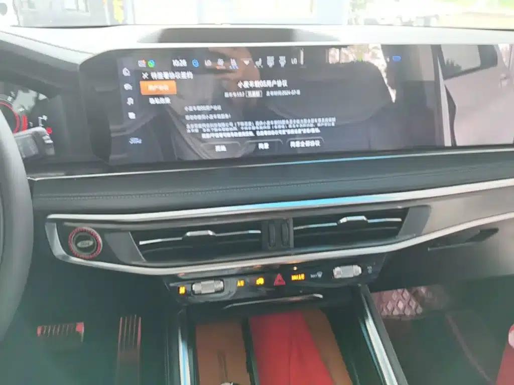 Explorer 2023 EcoBoost 285 4WD Fashion Plus Edition 7-Seater — миниатюра 13