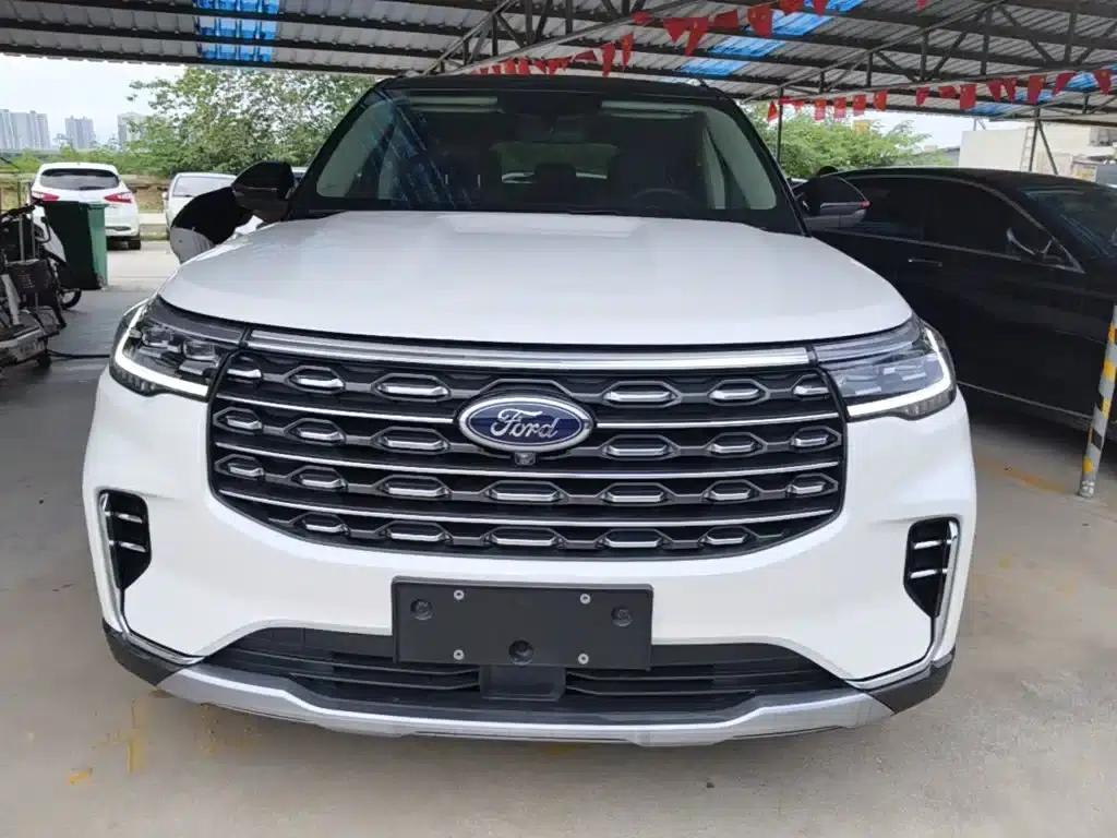 Explorer 2023 EcoBoost 285 4WD Fashion Plus Edition 7-Seater — миниатюра 3