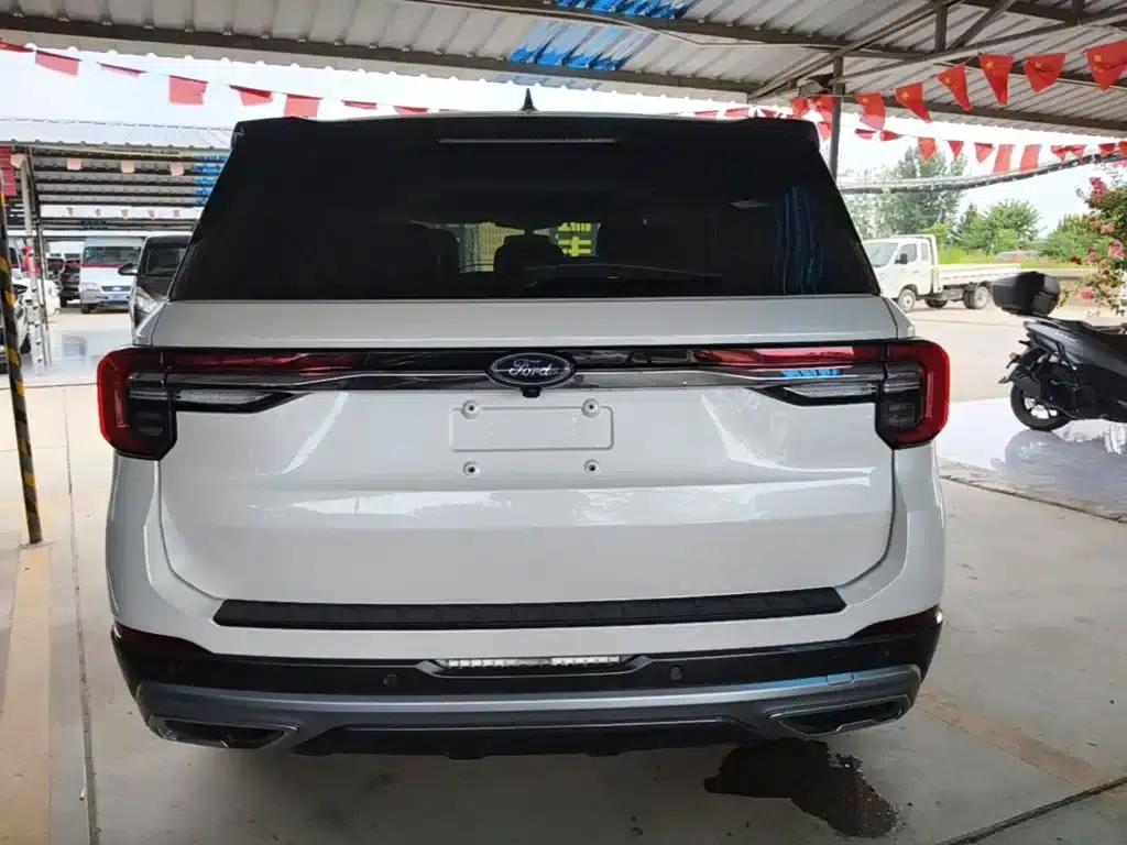 Explorer 2023 EcoBoost 285 4WD Fashion Plus Edition 7-Seater — миниатюра 6