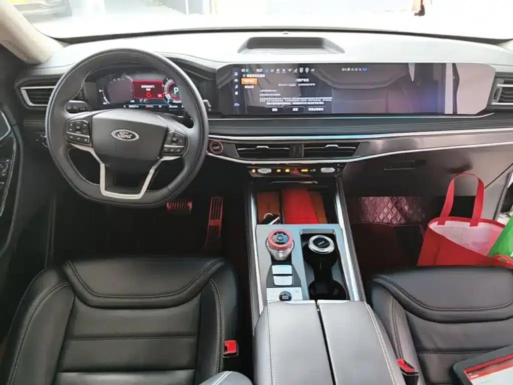Explorer 2023 EcoBoost 285 4WD Fashion Plus Edition 7-Seater — миниатюра 10