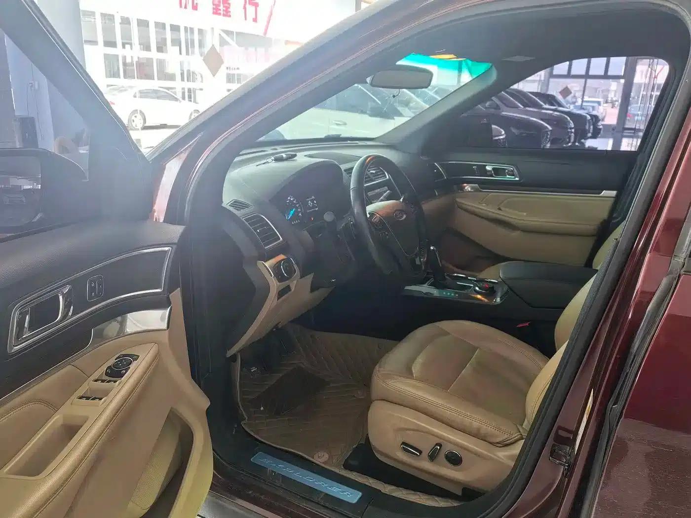 Explorer (Imported) 2016 2.3T Elite Edition — миниатюра 4