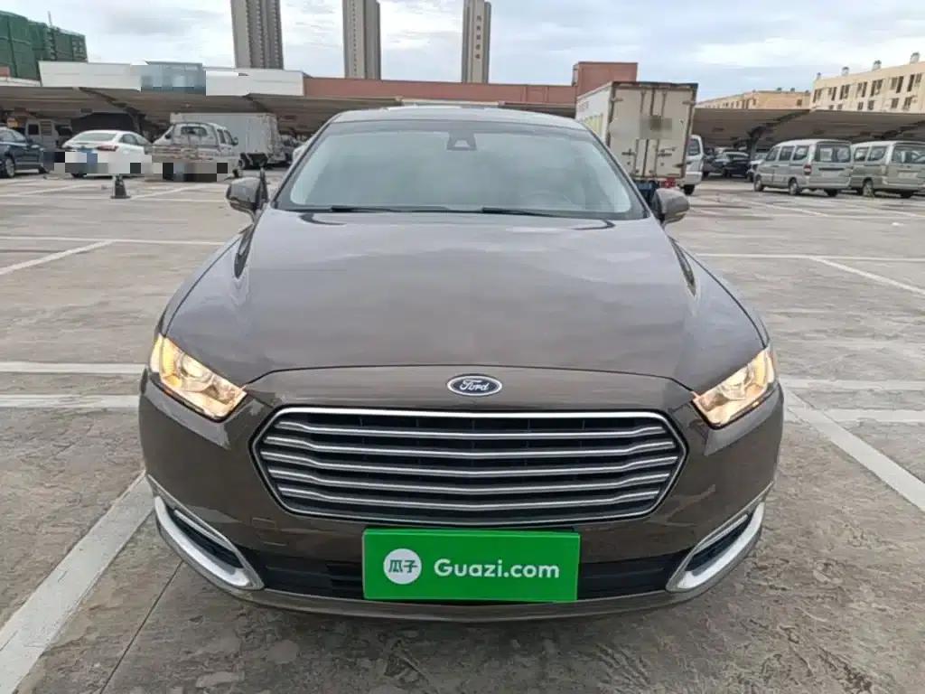Taurus 2017 EcoBoost 245 Fashion Edition — миниатюра 3