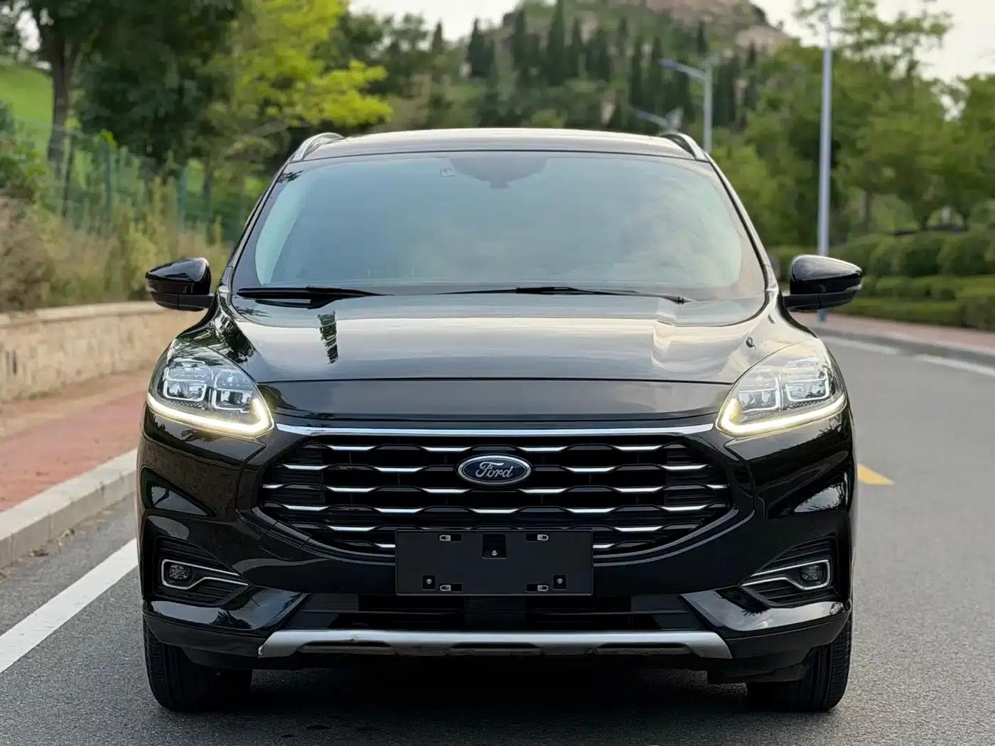 Escape 2020 EcoBoost 245 2WD Premium Edition — миниатюра 2