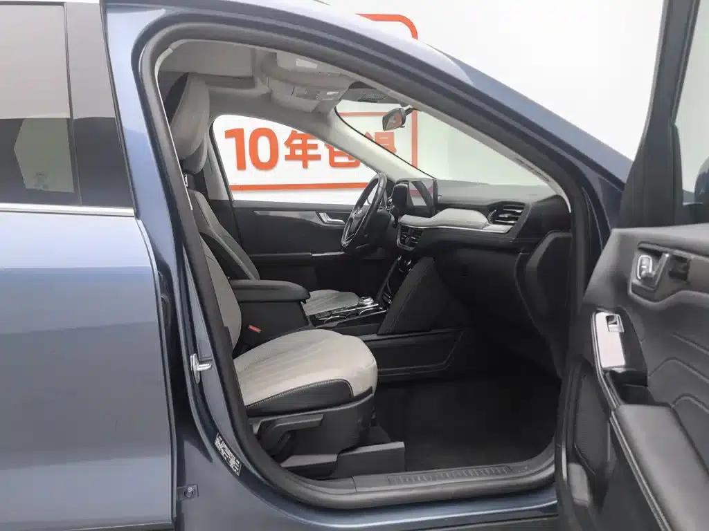 Escape 2020 EcoBoost 245 2WD Premium Edition — миниатюра 23