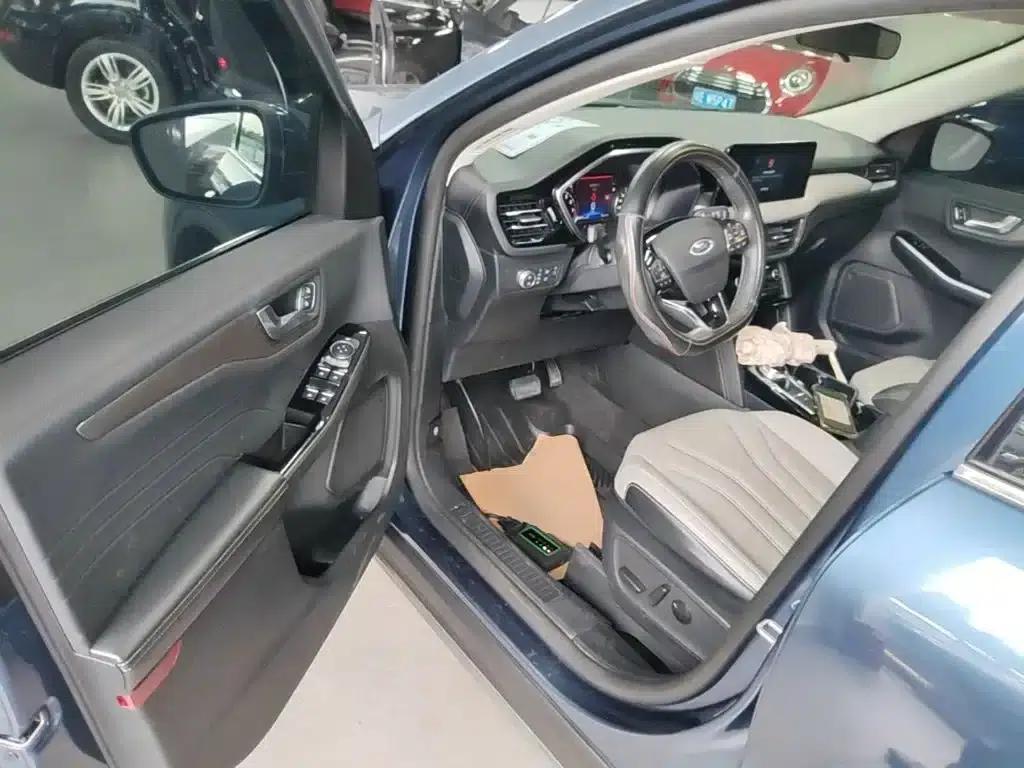 Escape 2020 EcoBoost 245 AWD ST-LINE — миниатюра 16