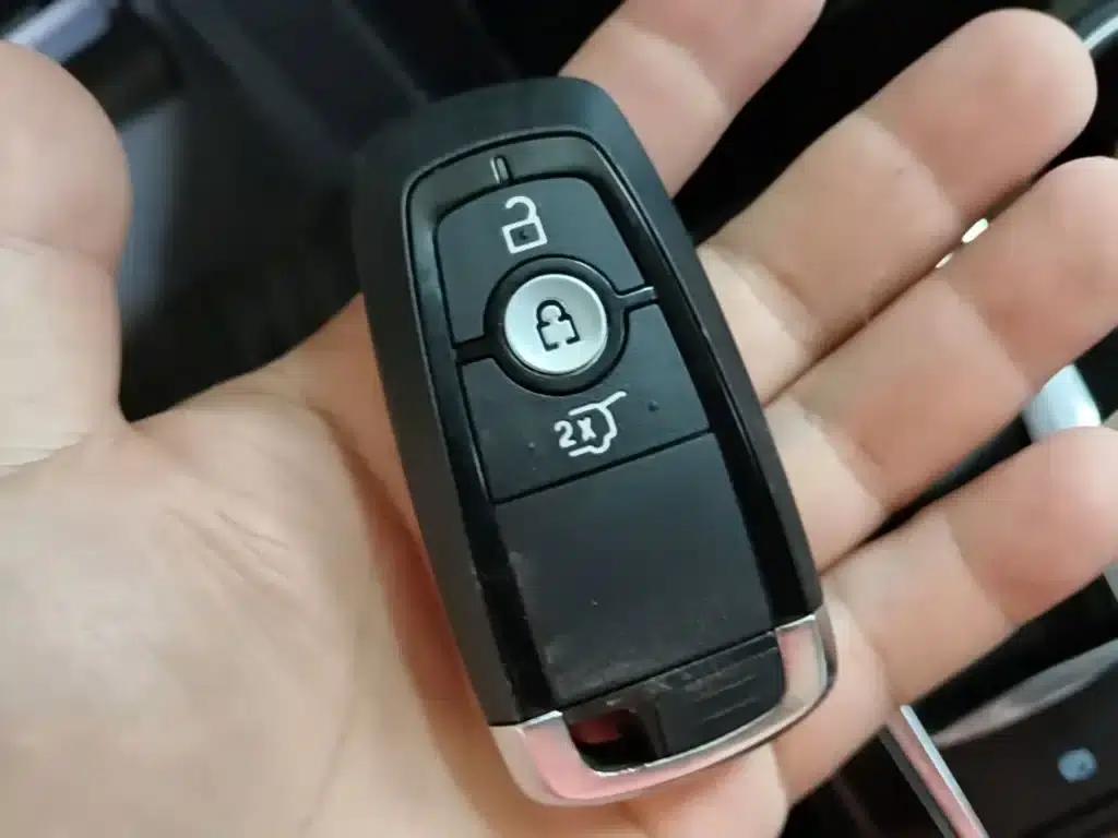 Escape 2020 EcoBoost 245 AWD Premium Edition — миниатюра 9