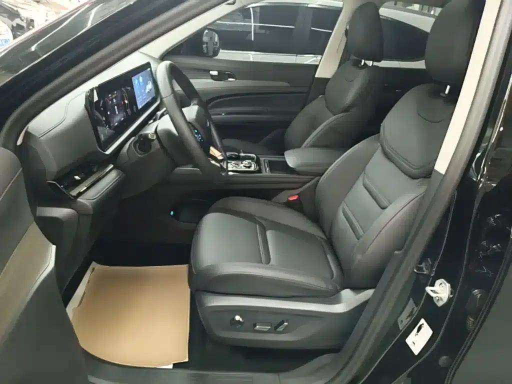 2022 EcoBoost 170 Platinum Edition — миниатюра 11