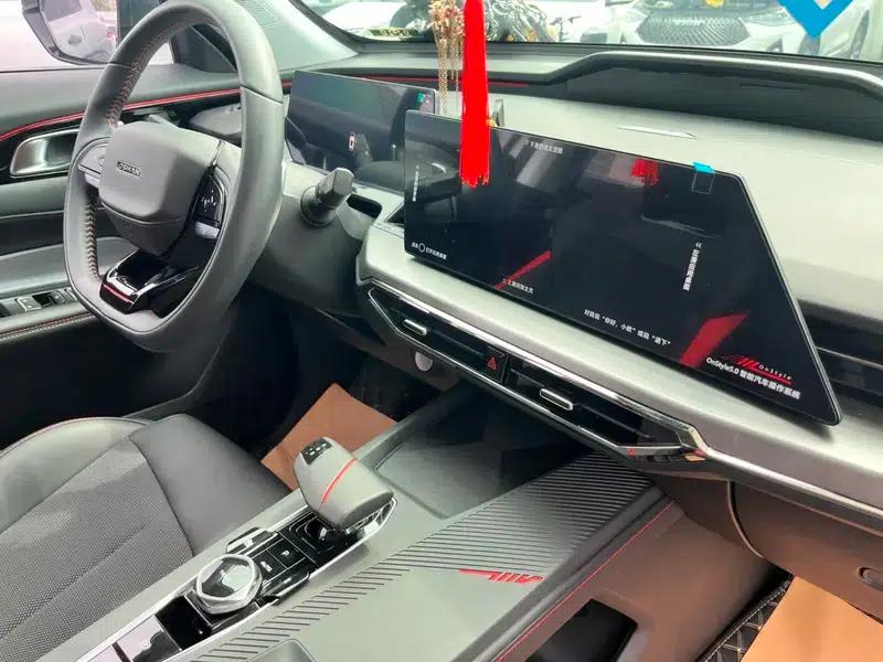 Changan Oushang Z6 2022 Blue Whale 1.5T DCT Smart Supreme Edition — миниатюра 9