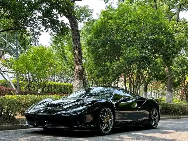 Ferrari F8 2019 Tributo 3.9T V8