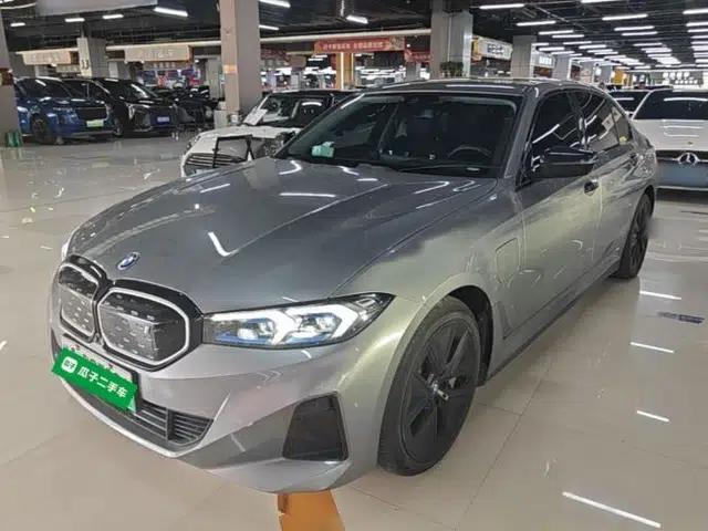 BMW i3 2024 eDrive 40 L Midnight Sports Package