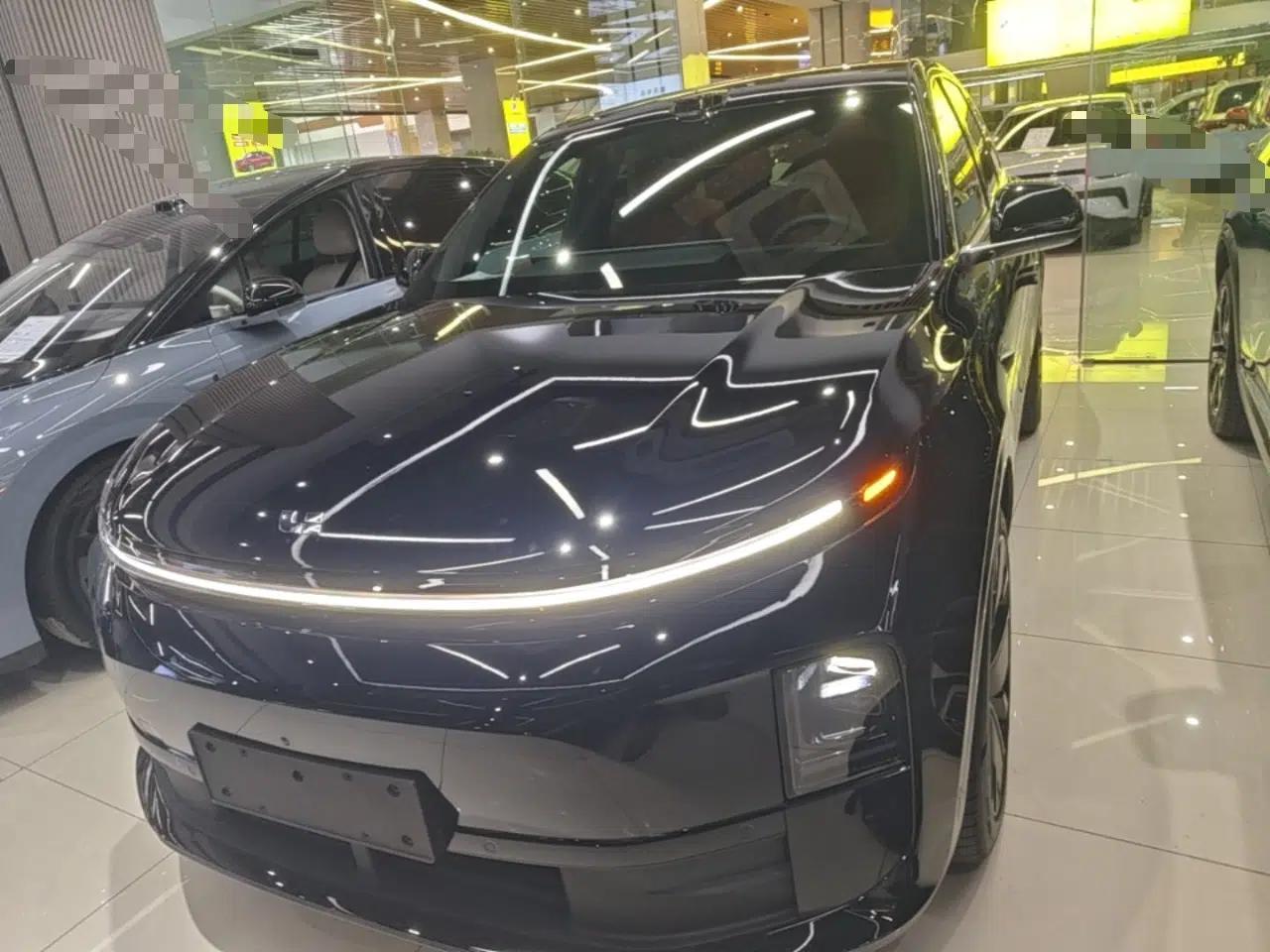 Li Auto L6 2025 Max Smart Refresh Edition — миниатюра 2