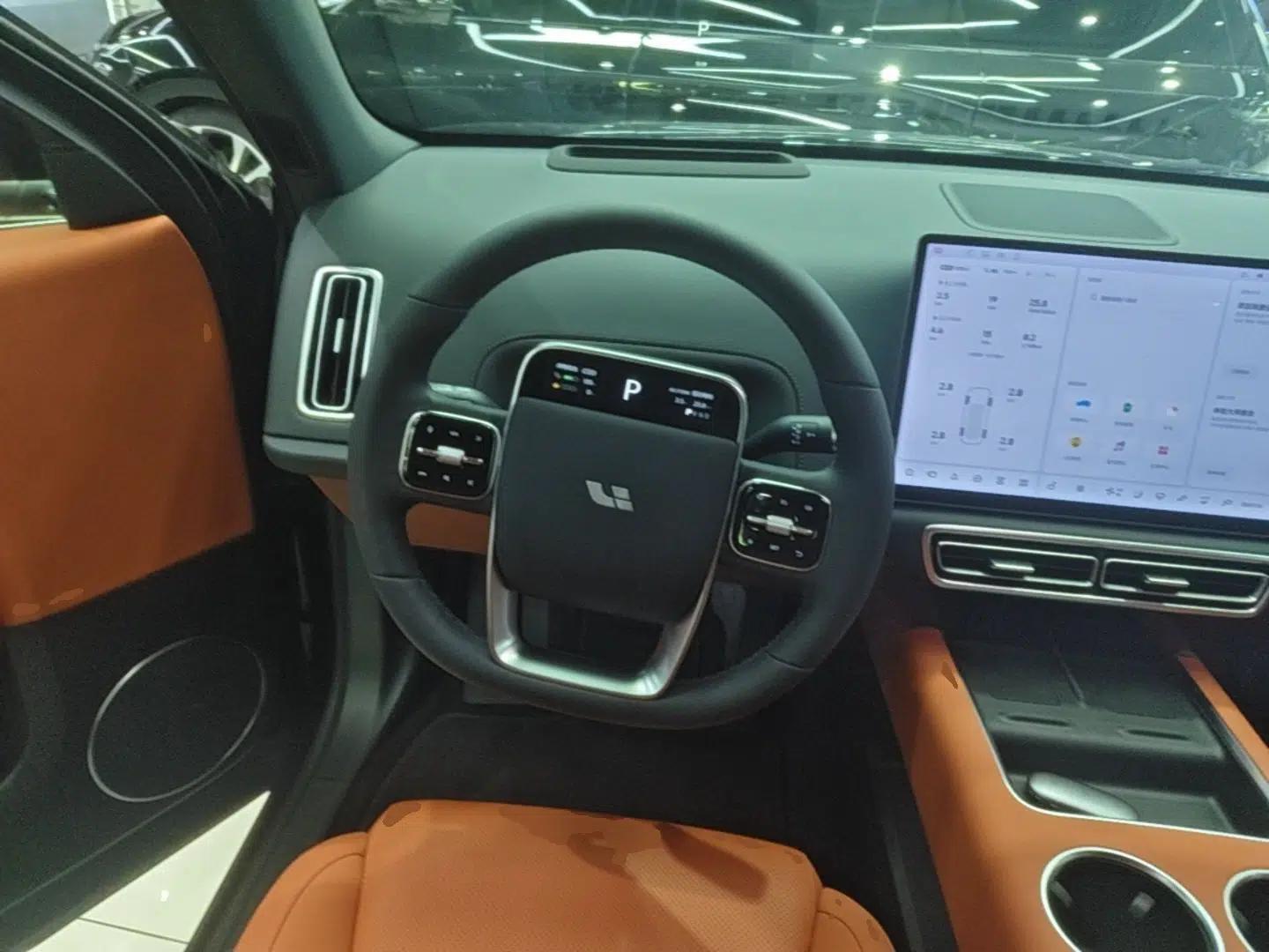 Li Auto L6 2025 Max Smart Refresh Edition — миниатюра 13