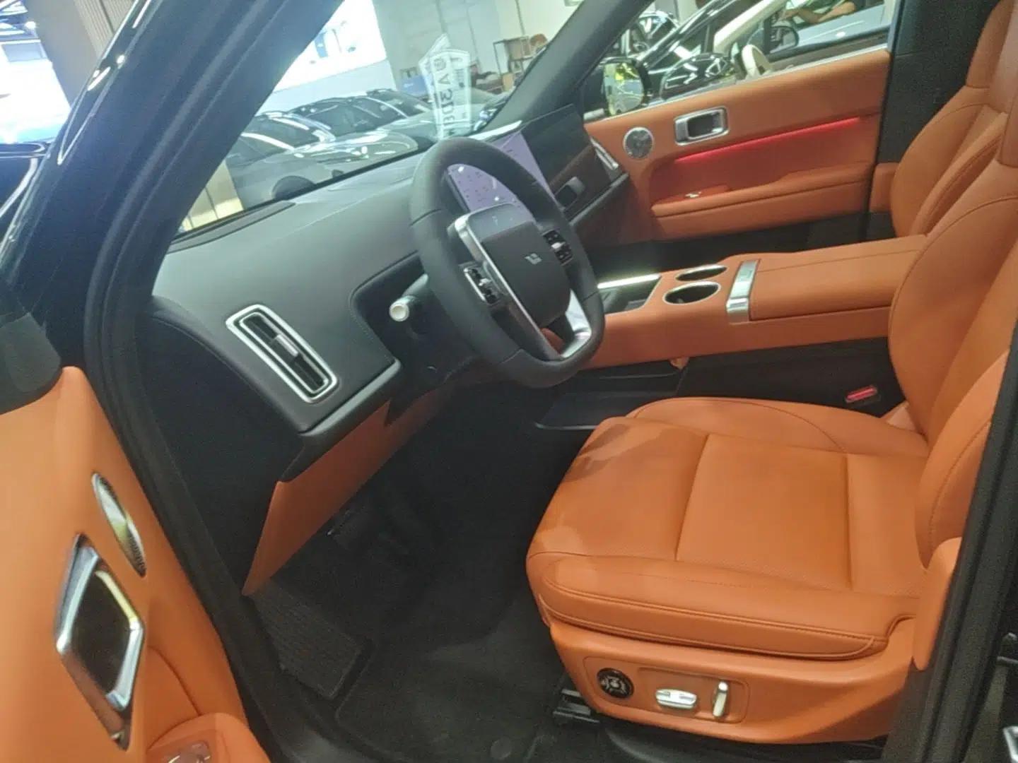 Li Auto L6 2025 Max Smart Refresh Edition — миниатюра 17