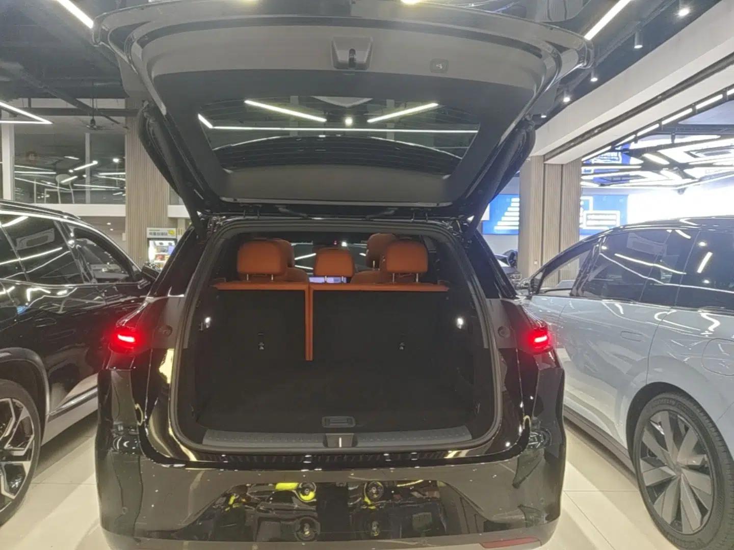 Li Auto L6 2025 Max Smart Refresh Edition — миниатюра 22